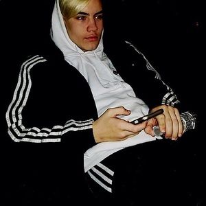 Meet your Posher, Dylan